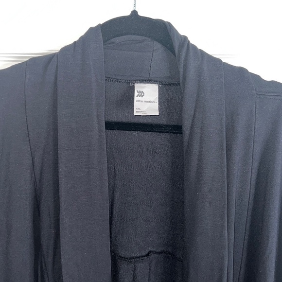 All in Motion Flyaway Cardigan in Black size XXL - Picture 3 of 9